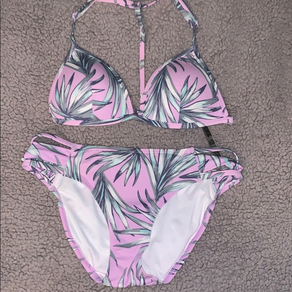 PINK VICTORIA’S SECRET BIKINI SET